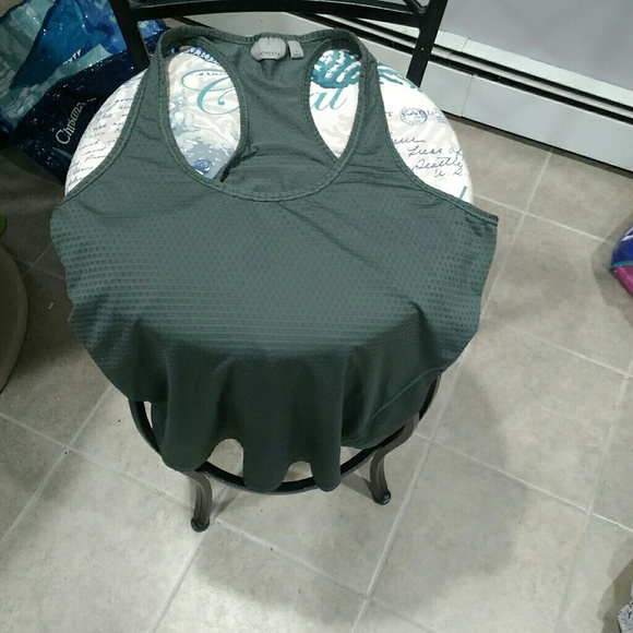Athleta tank - Picture 1 of 1